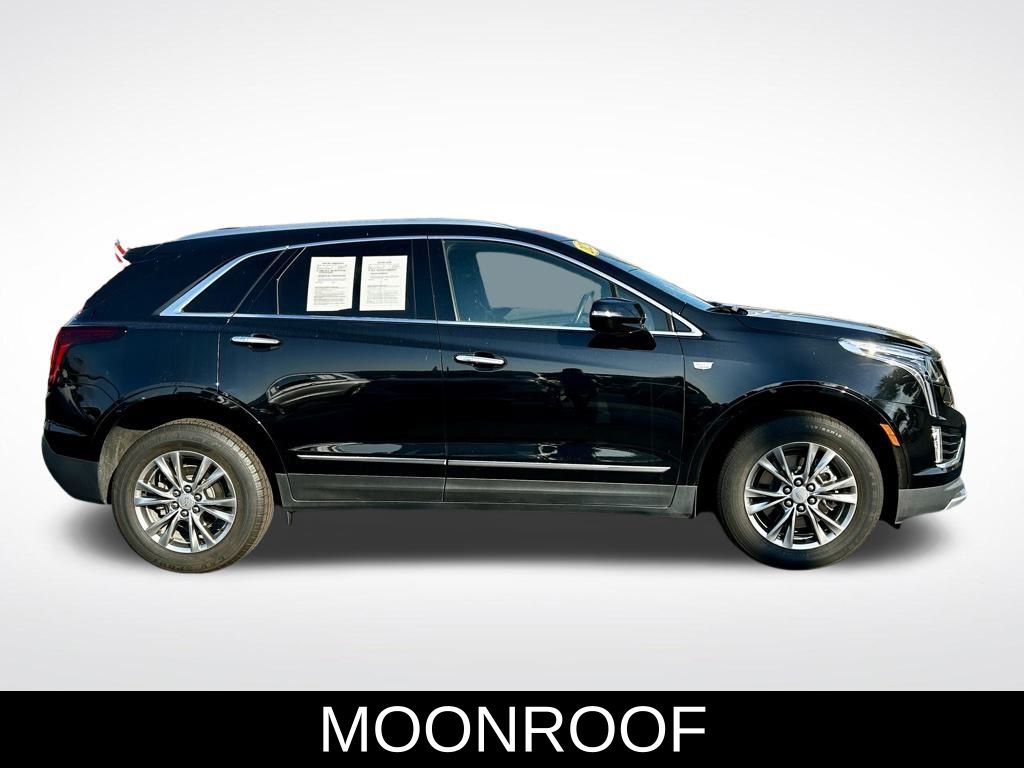 Vehicle image 4 of 53