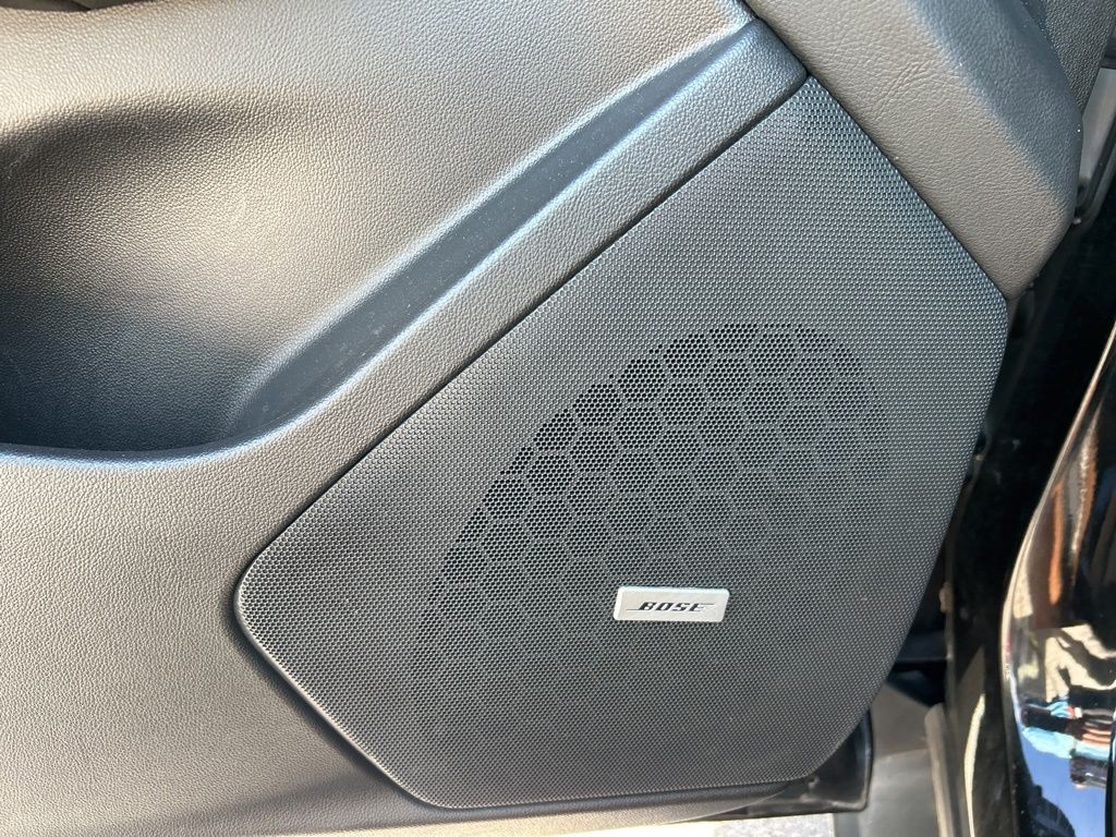 Vehicle image 14 of 53