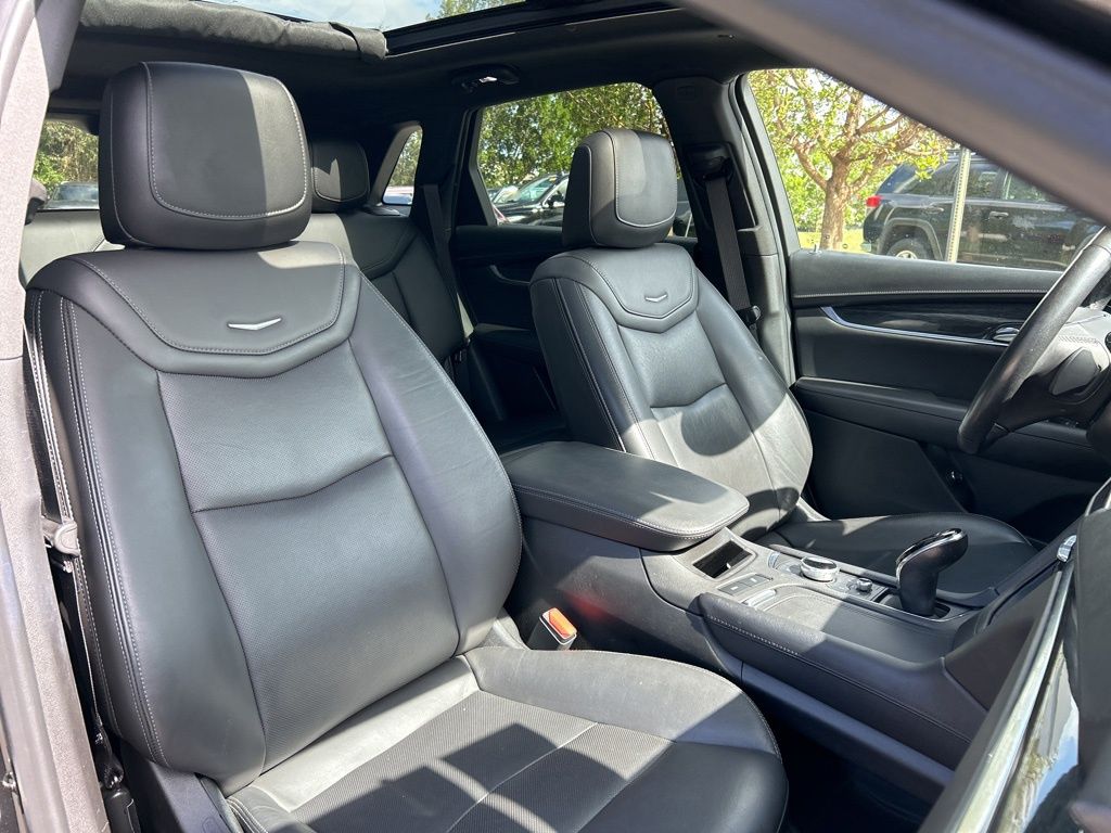 Vehicle image 41 of 53
