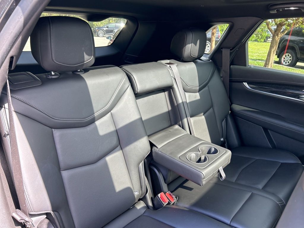 Vehicle image 46 of 53