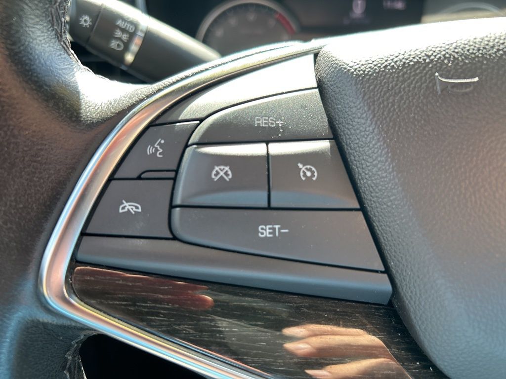 Vehicle image 21 of 53