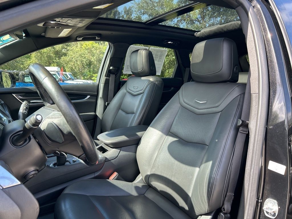Vehicle image 15 of 53