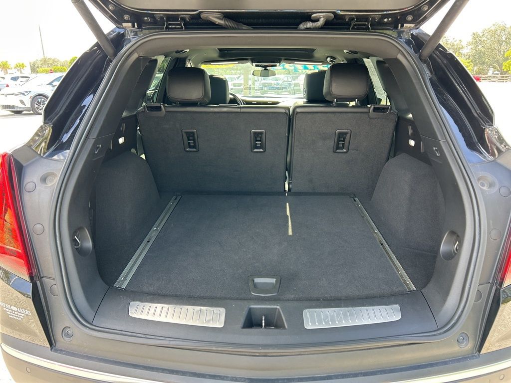 Vehicle image 48 of 53