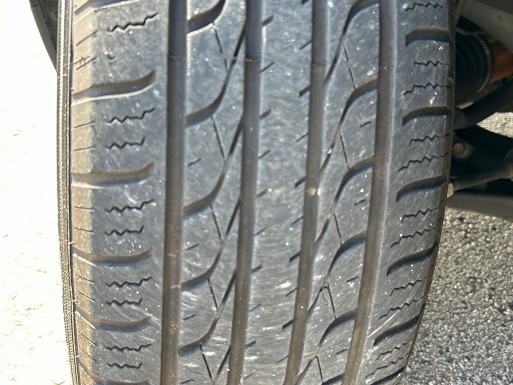Vehicle image 51 of 53