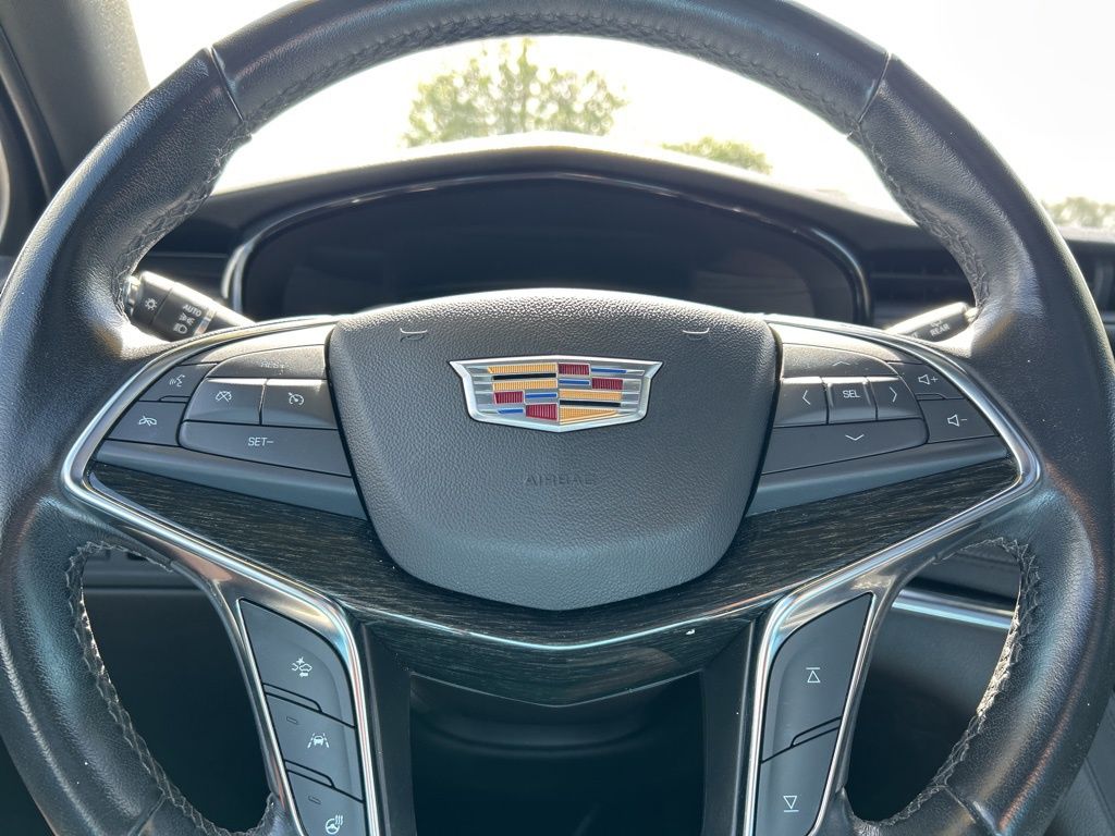 Vehicle image 18 of 53
