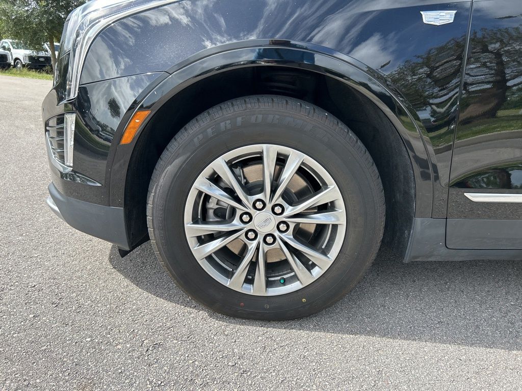Vehicle image 50 of 53