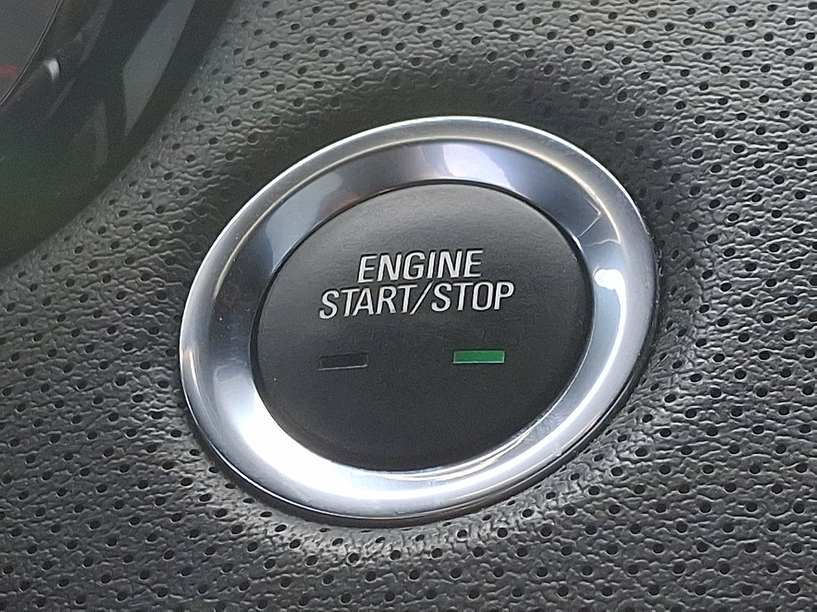 Vehicle image 25 of 30