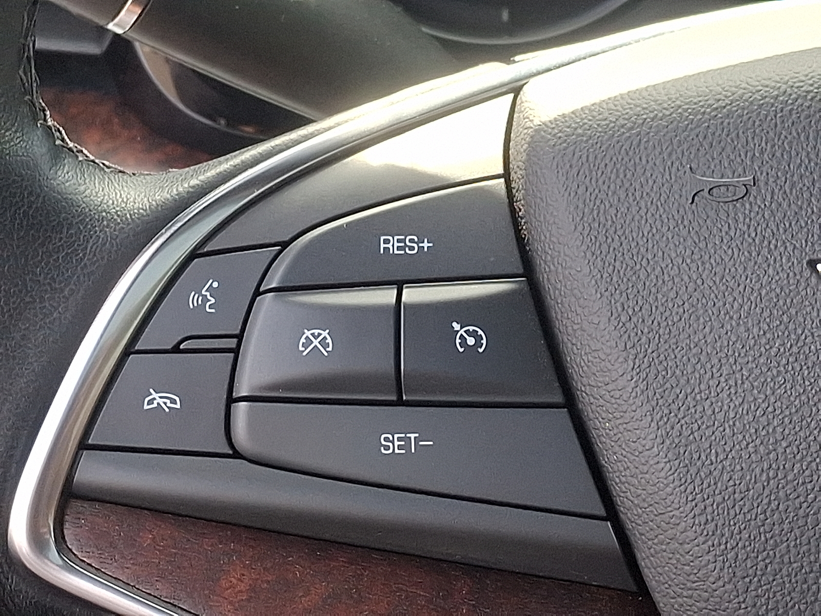 Vehicle image 19 of 30