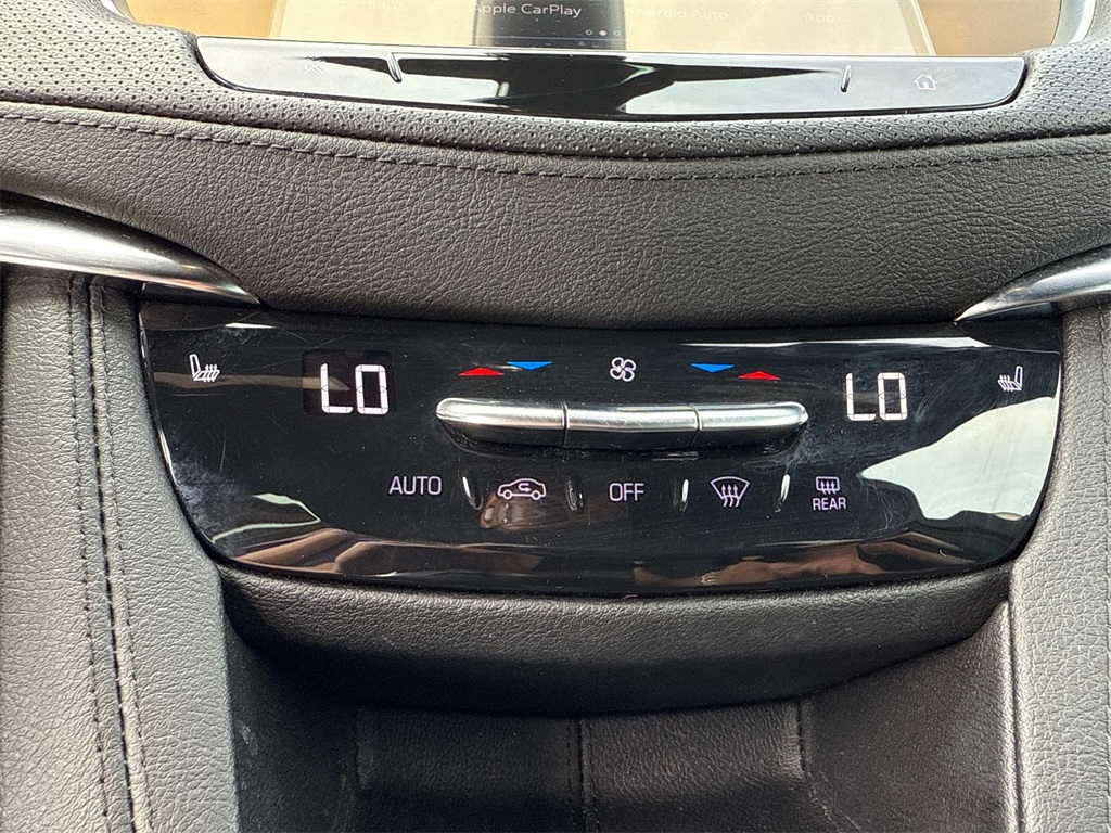 Vehicle image 22 of 38