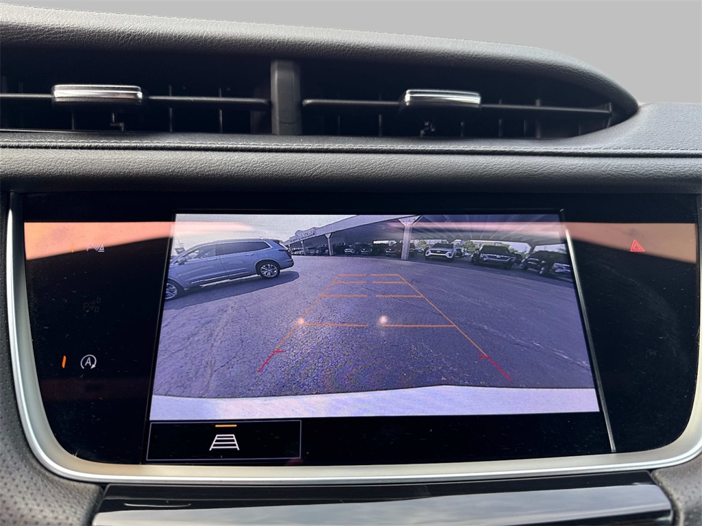 Vehicle image 21 of 38