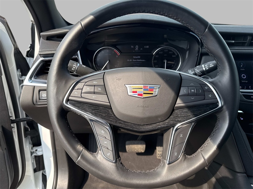 Vehicle image 24 of 38