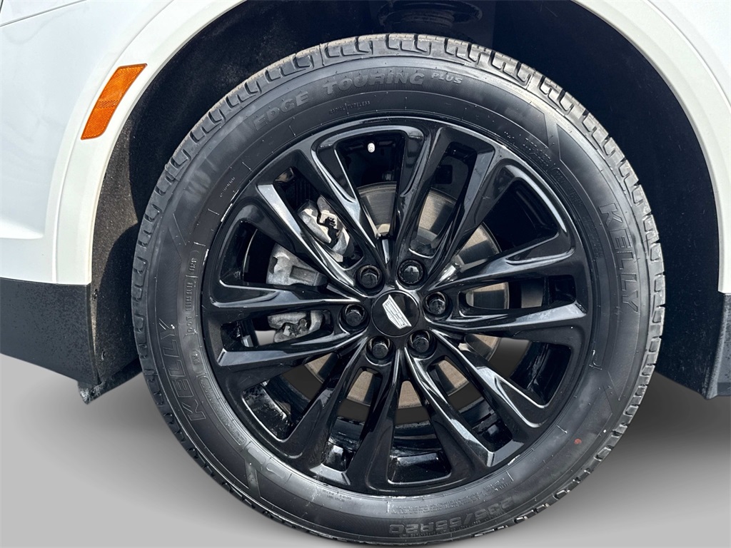 Vehicle image 10 of 38