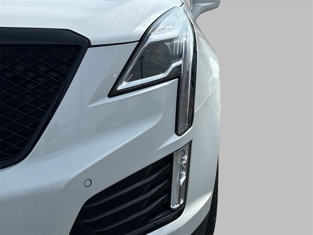 Vehicle image 9 of 38