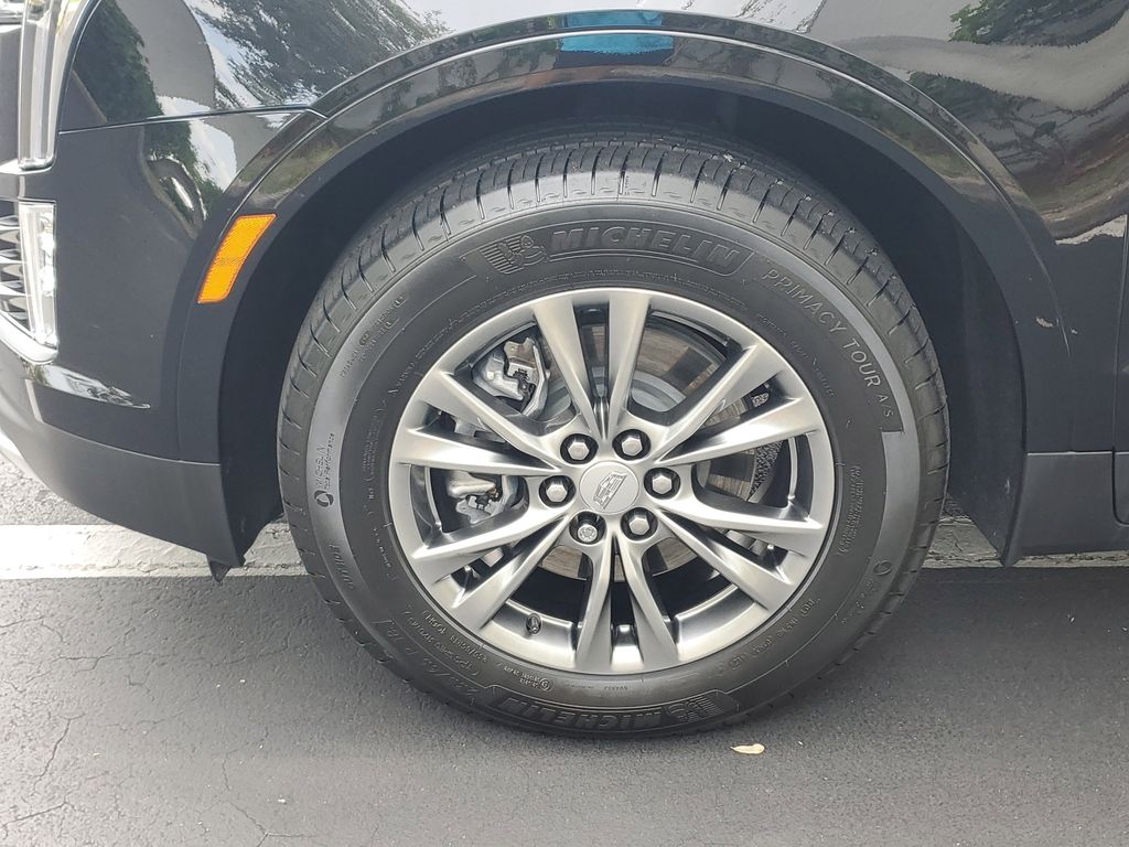 Vehicle image 11 of 32
