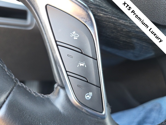 Vehicle image 34 of 37