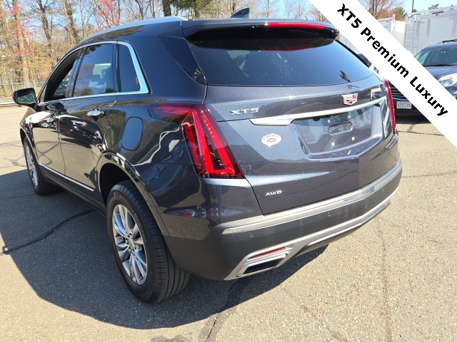 Vehicle image 10 of 37
