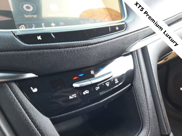 Vehicle image 25 of 37