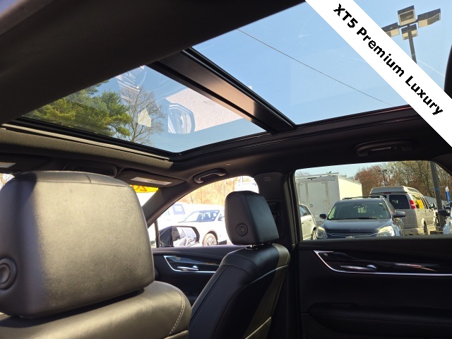 Vehicle image 18 of 37