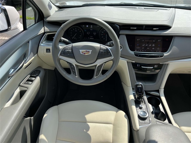 Vehicle image 12 of 29