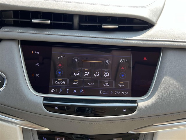 Vehicle image 18 of 29