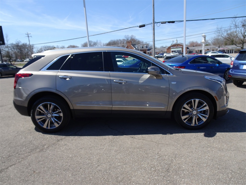 Vehicle image 4 of 23