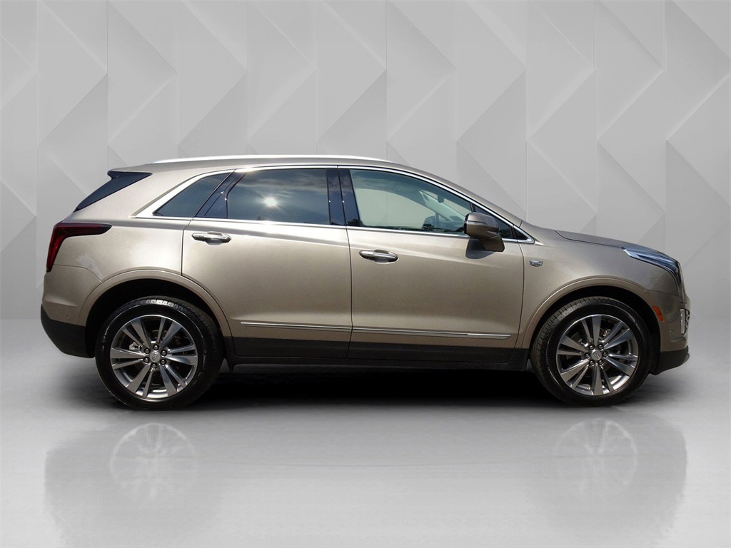 Vehicle image 4 of 22