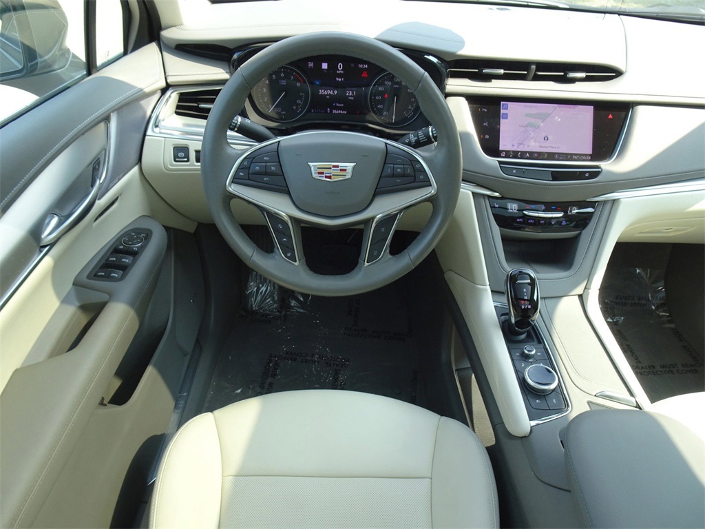 Vehicle image 11 of 22