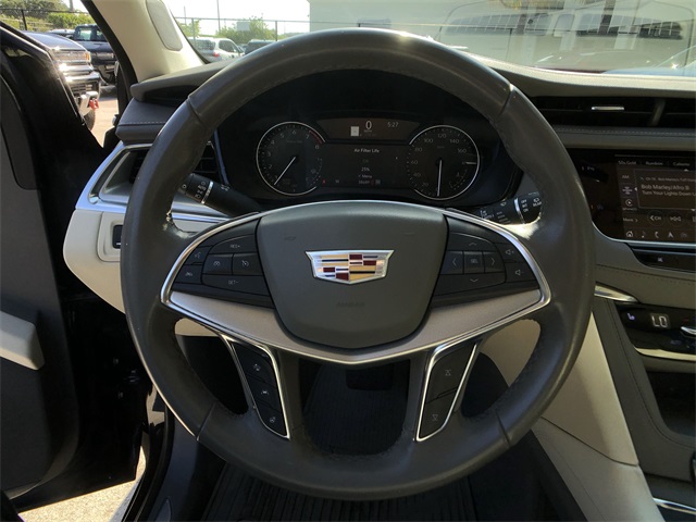 Vehicle image 22 of 28
