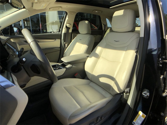 Vehicle image 19 of 28
