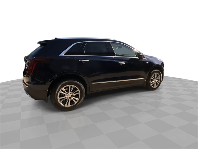 Vehicle image 10 of 28