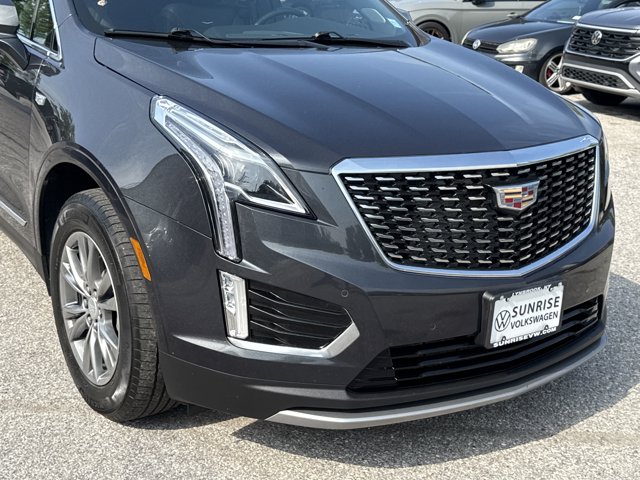 Vehicle image 8 of 42