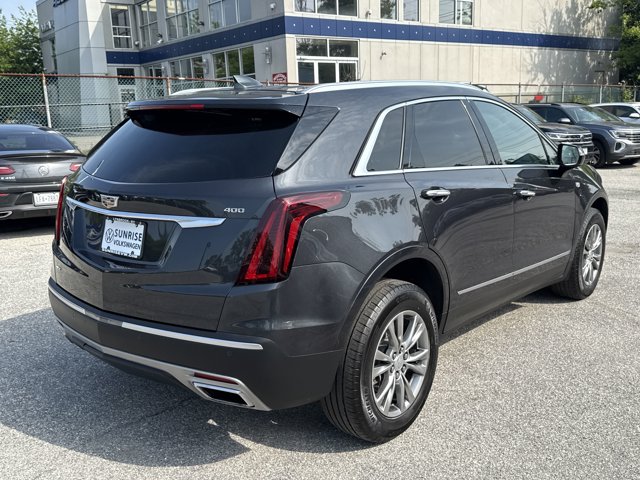 Vehicle image 5 of 42