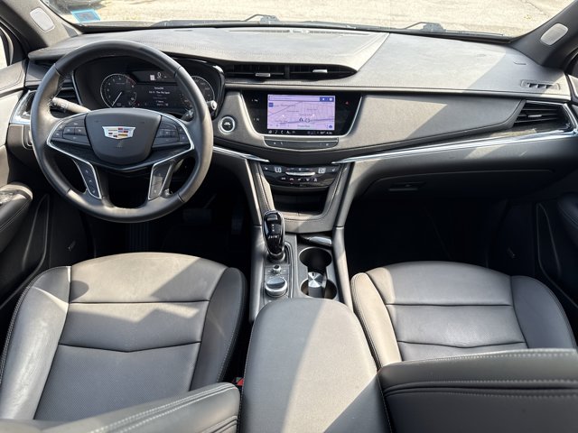 Vehicle image 11 of 42