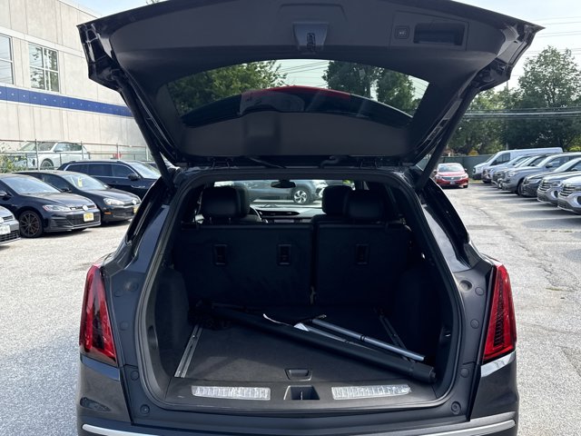 Vehicle image 36 of 42