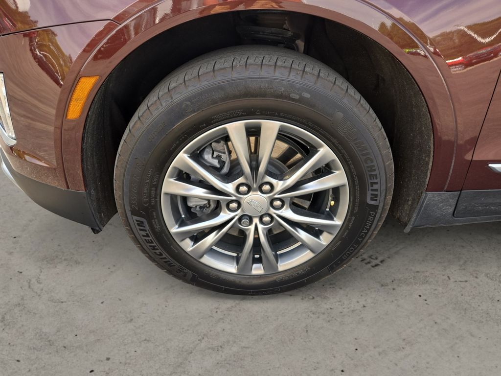 Vehicle image 9 of 25