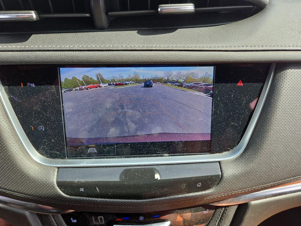 Vehicle image 22 of 25
