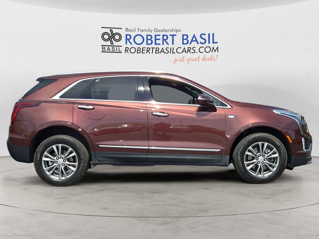 Vehicle image 4 of 25