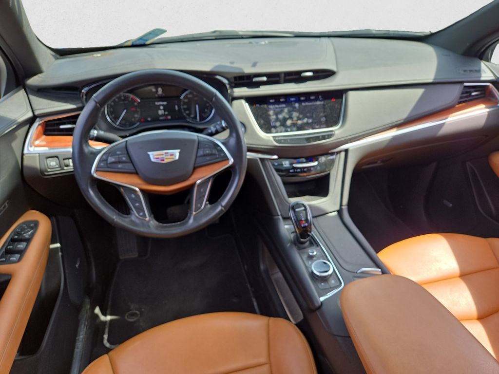 Vehicle image 12 of 25