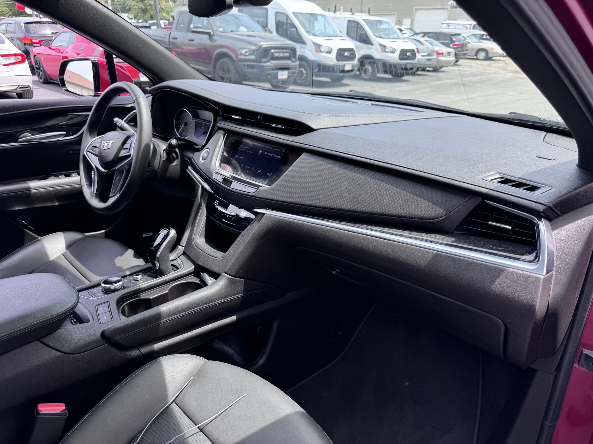 Vehicle image 14 of 22