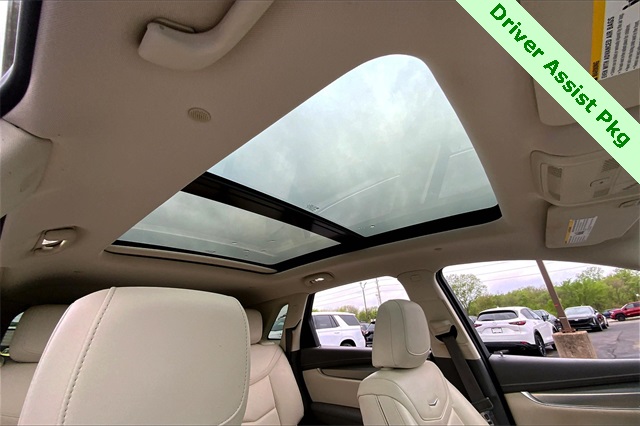 Vehicle image 22 of 32