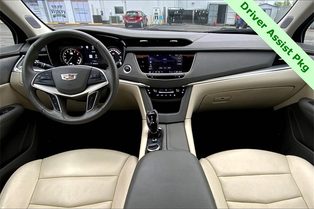 Vehicle image 15 of 32
