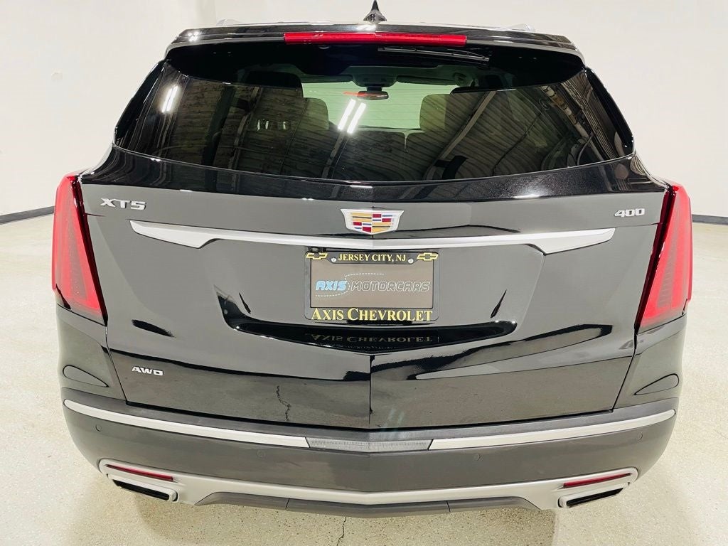 Vehicle image 15 of 48
