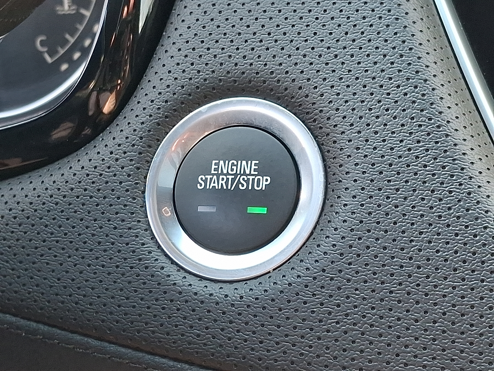 Vehicle image 26 of 30