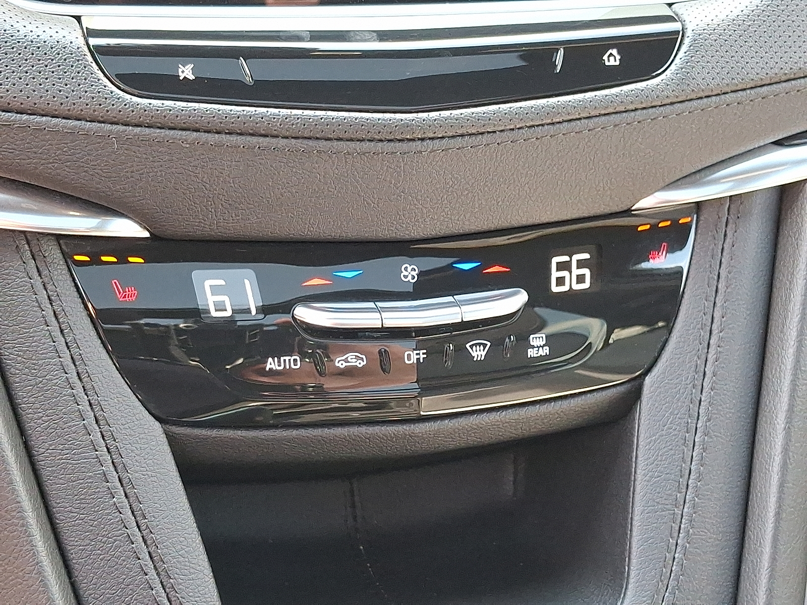 Vehicle image 21 of 30