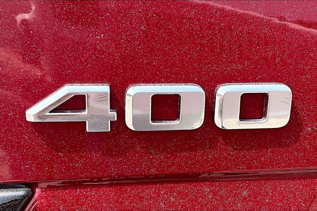 Vehicle image 29 of 33
