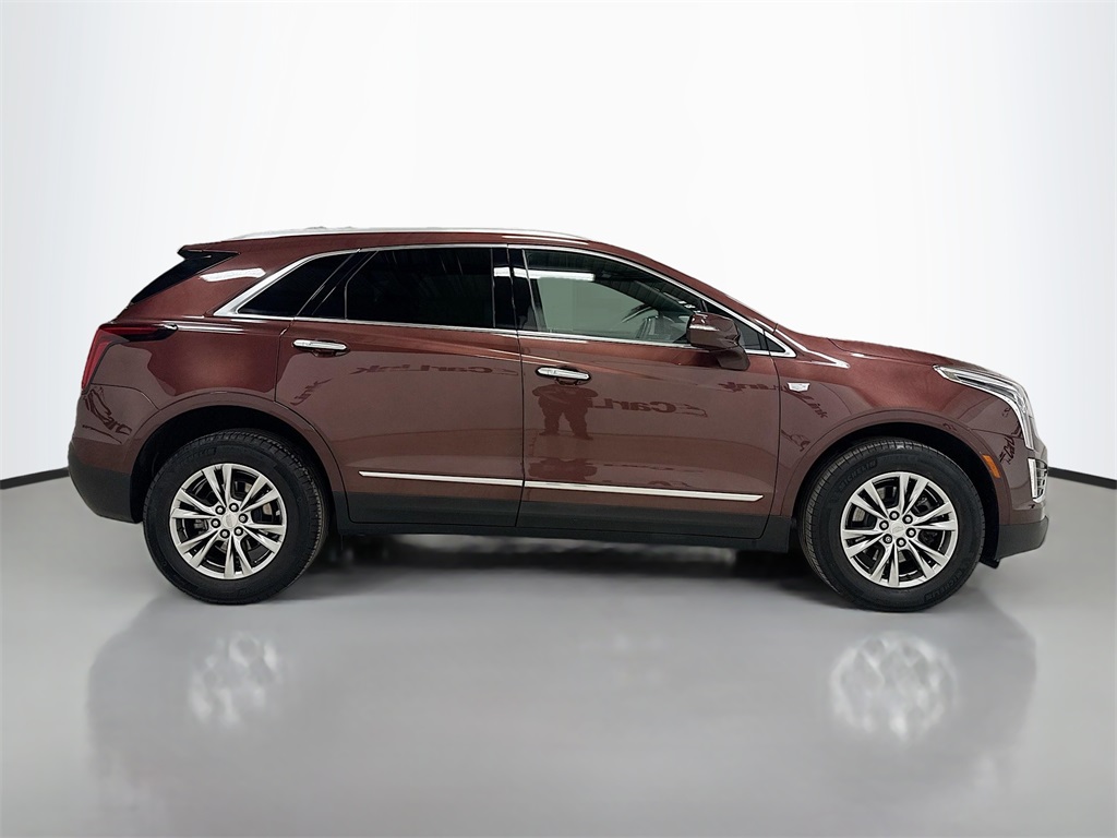 Vehicle image 4 of 33