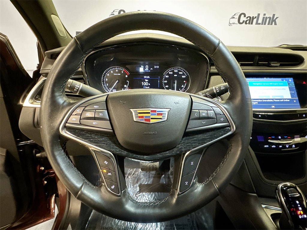 Vehicle image 10 of 33