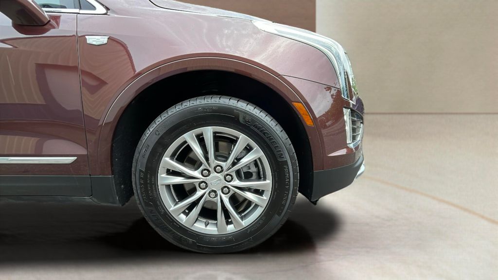 Vehicle image 13 of 24