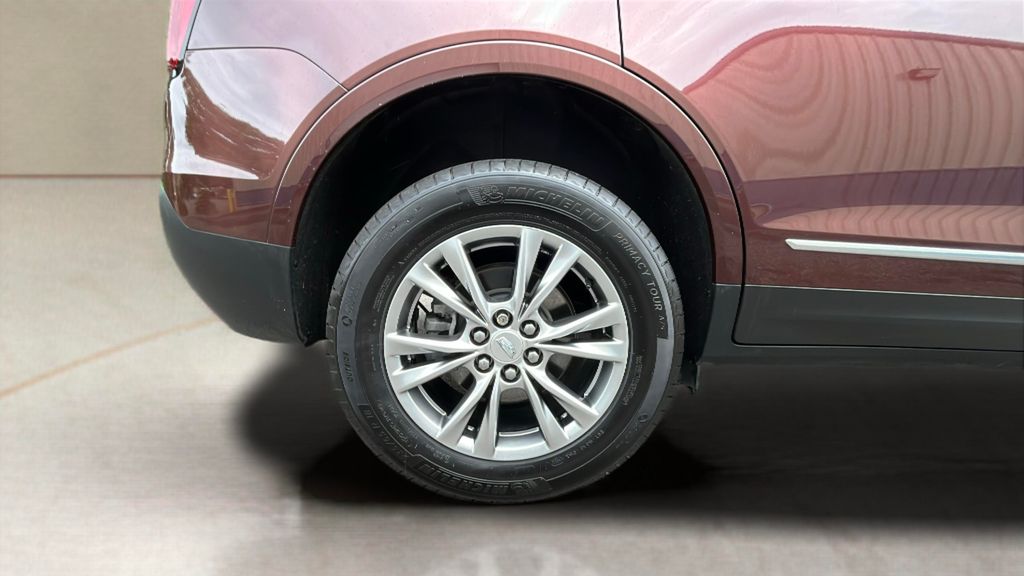 Vehicle image 11 of 24
