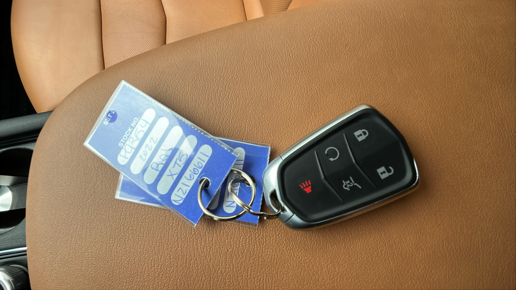 Vehicle image 19 of 24